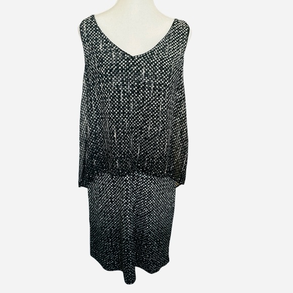 White House Black Market Chiffon Cape Dress Size Medium - Picture 4 of 14